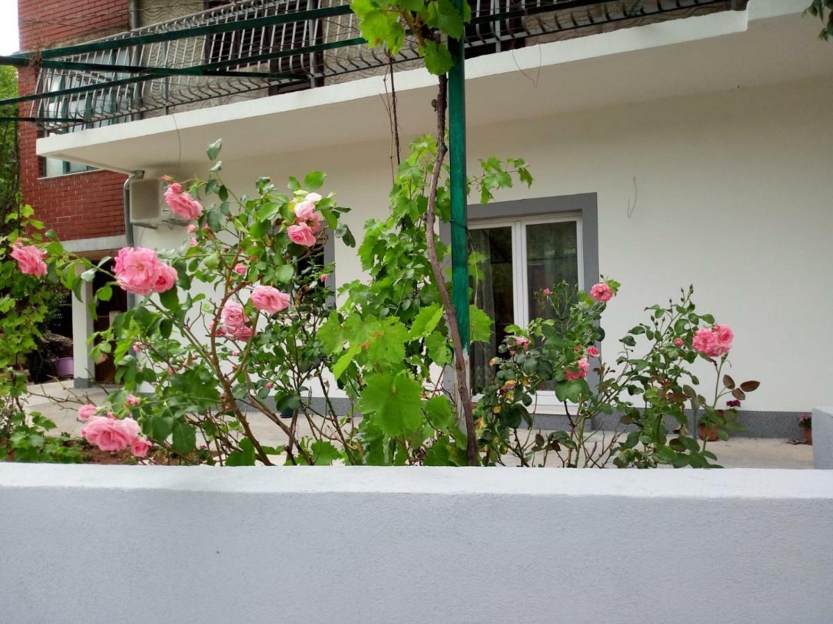 Apartmani Alma Скрадин Екстер'єр фото